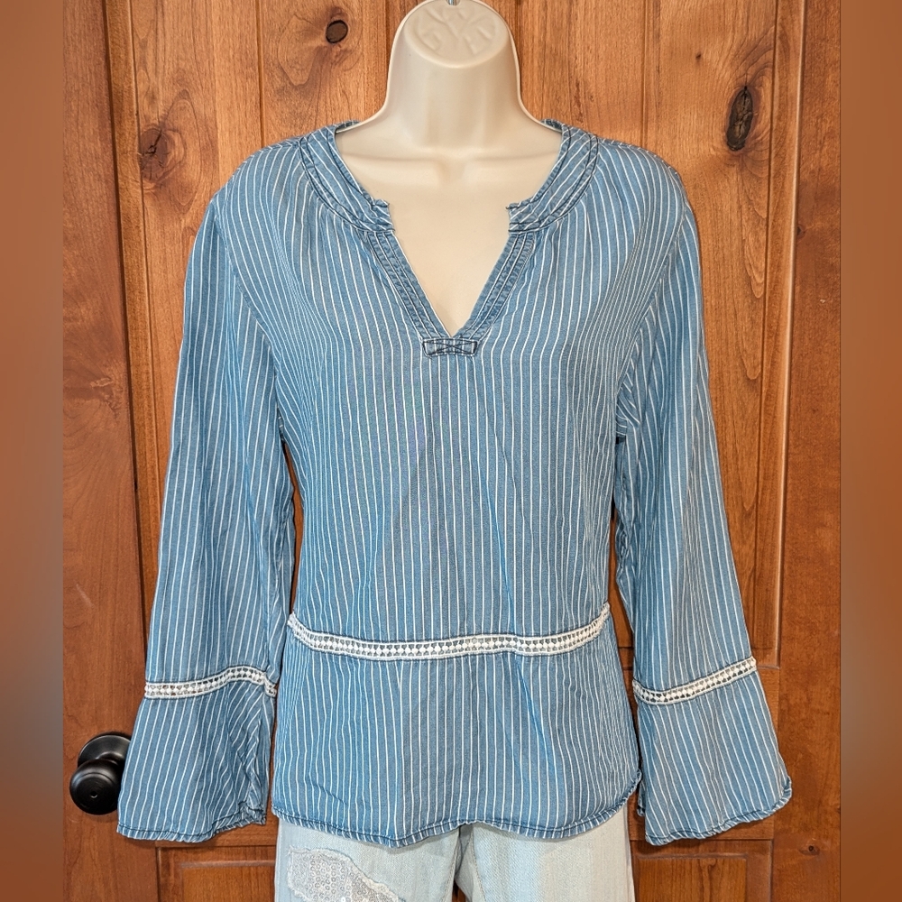 Time and Tru Blue Pinstripe Denim‎ Blouse